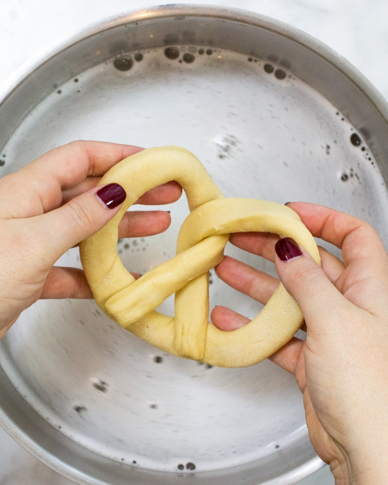 Soft Pretzel & Beer Cheese Kit - 4 - FarmSteady